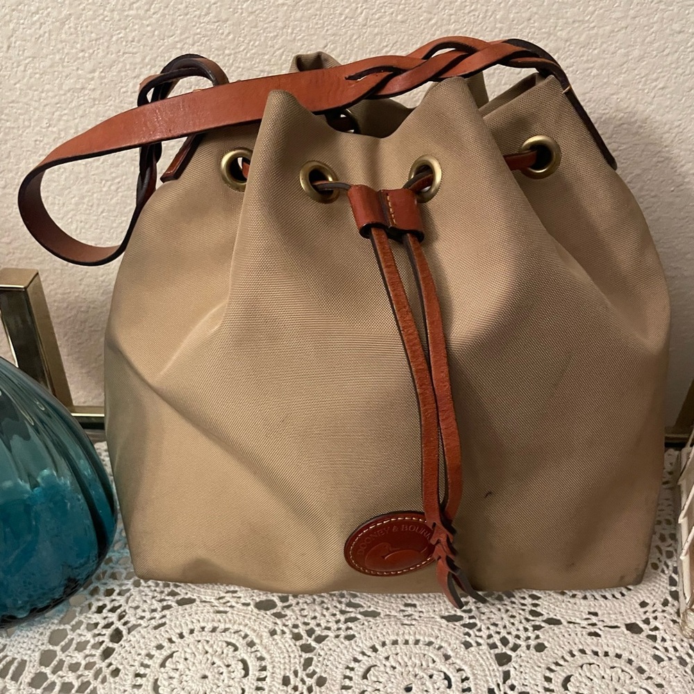 Dooney & Bourke Drawstring Shoulder Bag leather trim used condition tan&brown